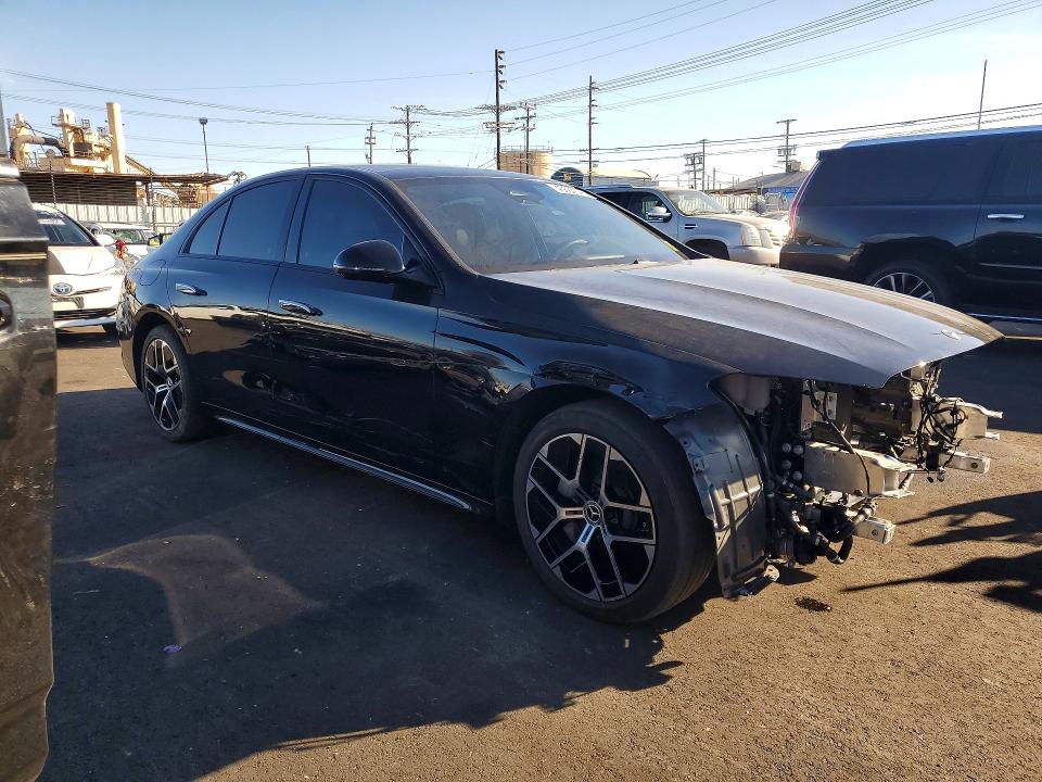Продаж на аукціоні авто 2024 Mercedes-benz E, vin: W1KLF4HBXRA050197, номер лоту: 46682626