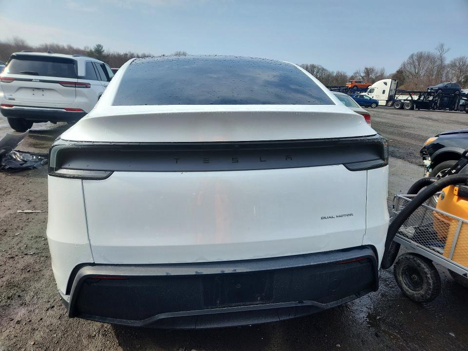 47943676 :رقم المزاد ، 7SAYGDEE8TA456845 vin ، 2026 Tesla Model Y مزاد بيع