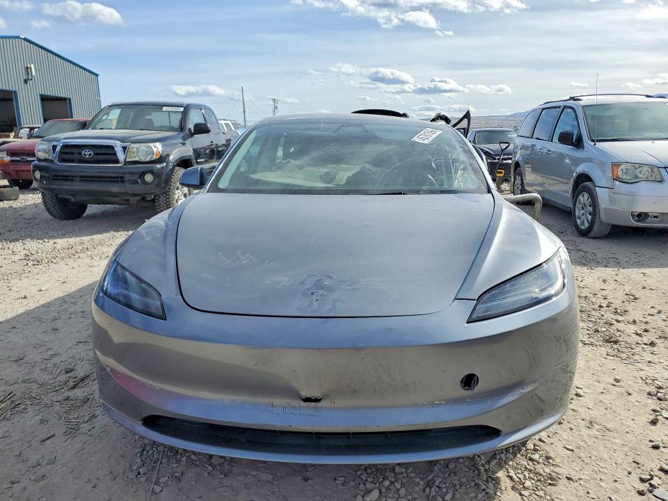 45781596 :رقم المزاد ، 5YJ3E1EBXSF016502 vin ، 2025 Tesla Model 3 مزاد بيع