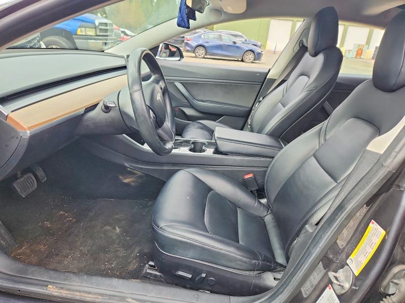 78909405 :رقم المزاد ، 5YJ3E1EA1JF052567 vin ، 2018 Tesla Model 3 مزاد بيع