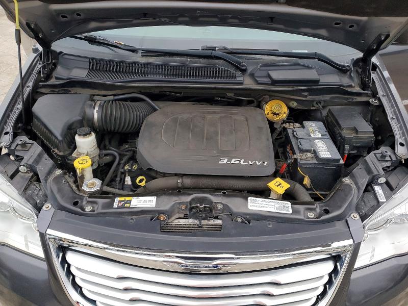 2016 Chrysler Town & Country მანქანა იყიდება აუქციონზე, vin: 2C4RC1BG9GR189892, აუქციონის ნომერი: 45456276