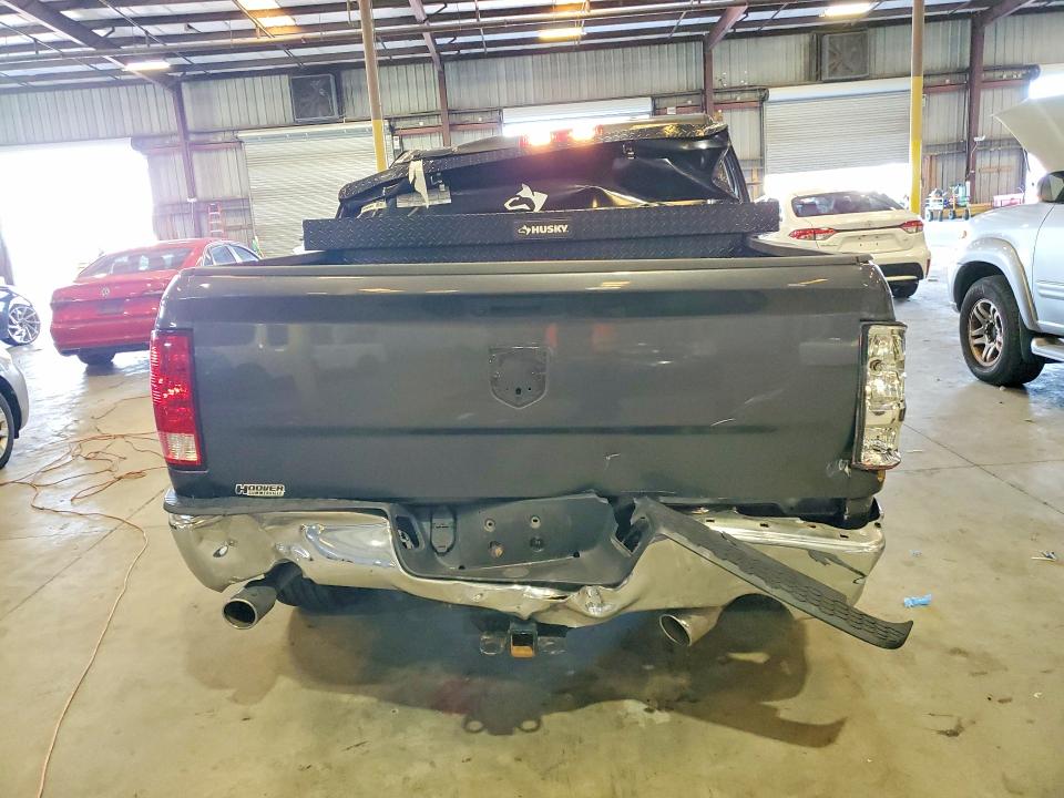 46437046 :رقم المزاد ، 3C6RR6KTXNG242859 vin ، 2022 Ram 1500 Classic مزاد بيع