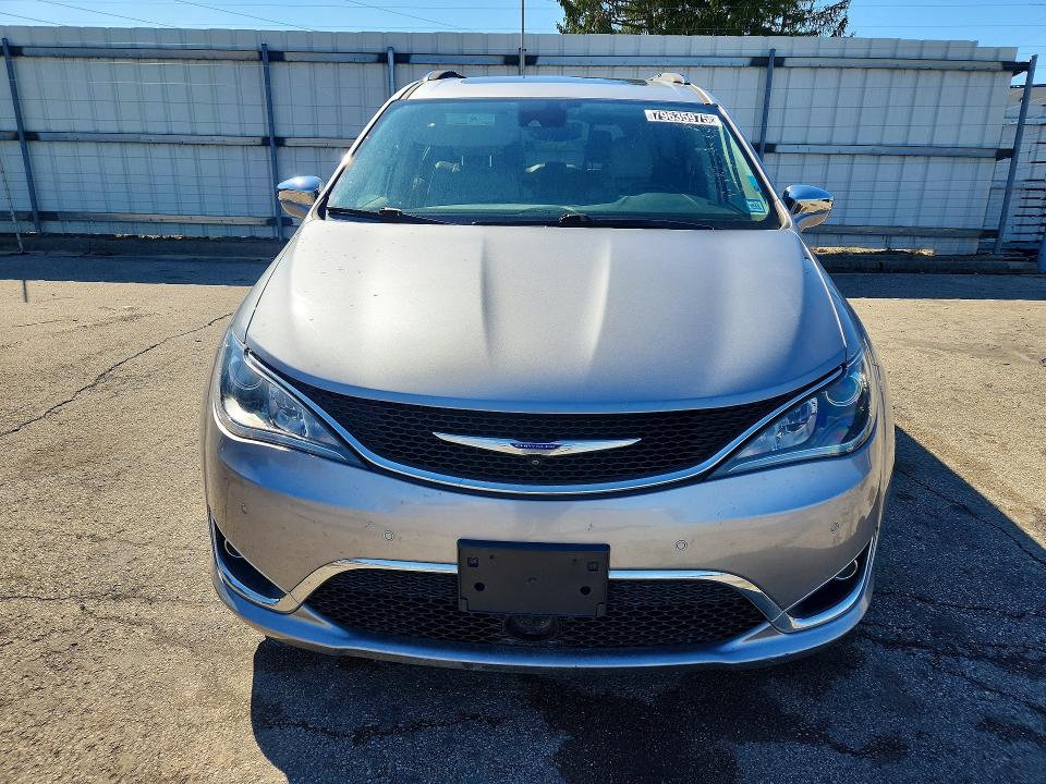 79635975 :رقم المزاد ، 2C4RC1GG8KR508281 vin ، 2019 Chrysler Pacifica مزاد بيع