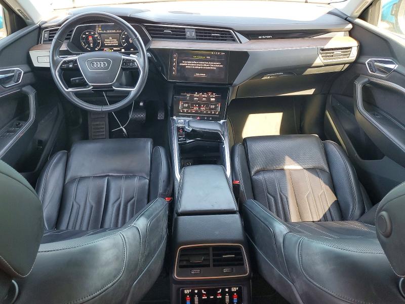 Продажа на аукционе авто 2019 Audi E-tron, vin: WA1VAAGEXKB010322, номер лота: 79940285