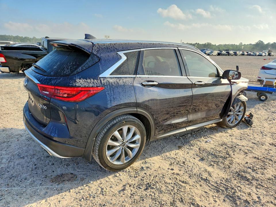 2021 Infiniti Qx50 მანქანა იყიდება აუქციონზე, vin: 3PCAJ5BA8MF117420, აუქციონის ნომერი: 47722816