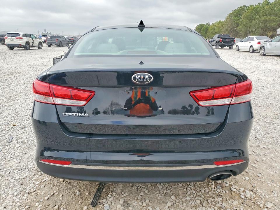 Auction sale of the 2017 Kia Optima, vin: 5XXGT4L3XHG151103, lot number: 79932725