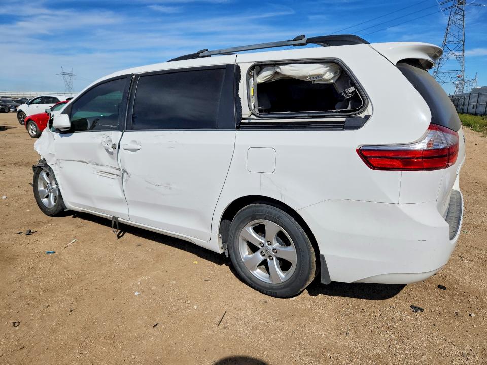 79477615 :رقم المزاد ، 5TDKK3DC8FS594982 vin ، 2015 Toyota Sienna مزاد بيع