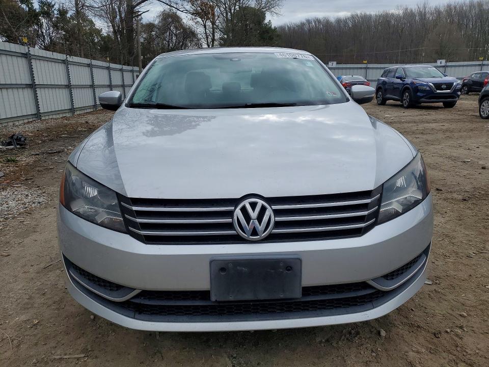 46100776 :رقم المزاد ، 1VWBT7A38EC119600 vin ، 2014 Volkswagen Passat مزاد بيع