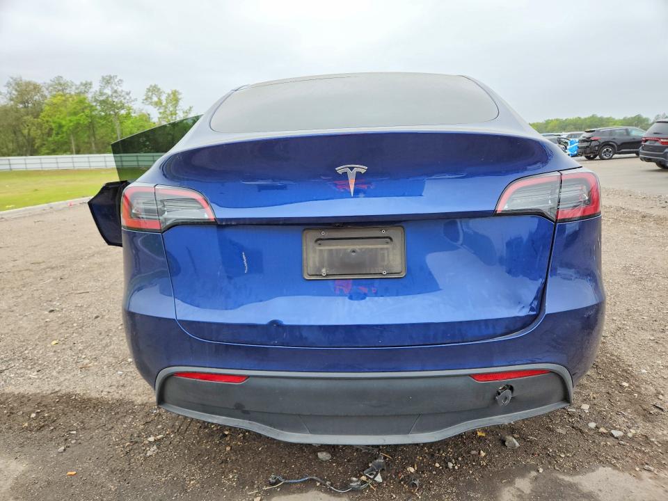 Auction sale of the 2024 Tesla Model Y, vin: 7SAYGDED1RA333405, lot number: 47250466