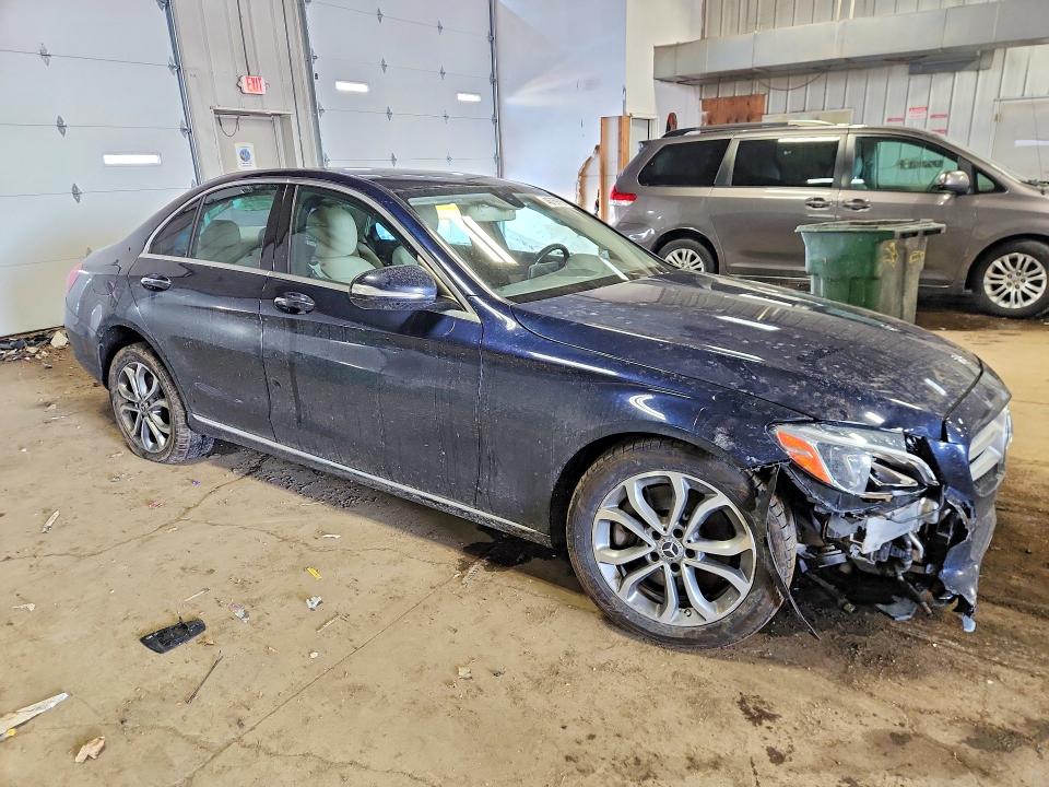 Продажа на аукционе авто 2015 Mercedes-benz C, vin: 55SWF4KB6FU001516, номер лота: 46769766