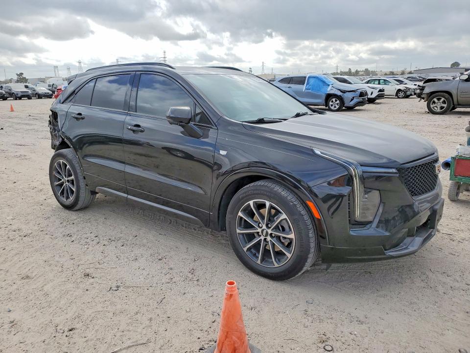 2025 Cadillac Xt4 მანქანა იყიდება აუქციონზე, vin: 1GYFZER43SF105872, აუქციონის ნომერი: 79541695