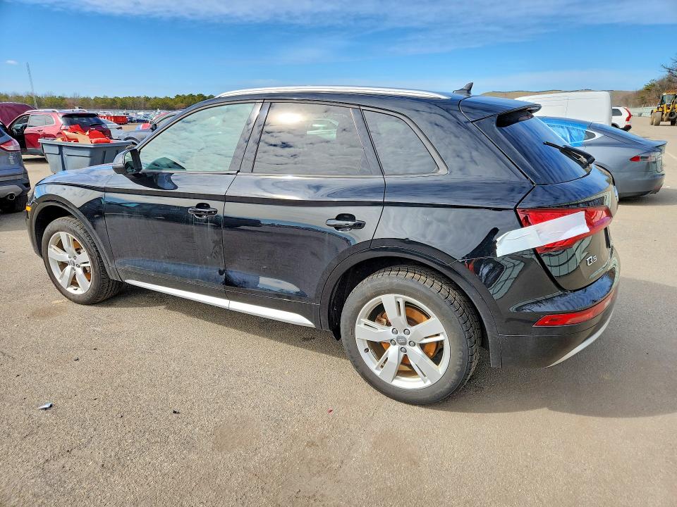 Продажа на аукционе авто 2018 Audi Q5, vin: WA1ANAFY0J2008804, номер лота: 46323926