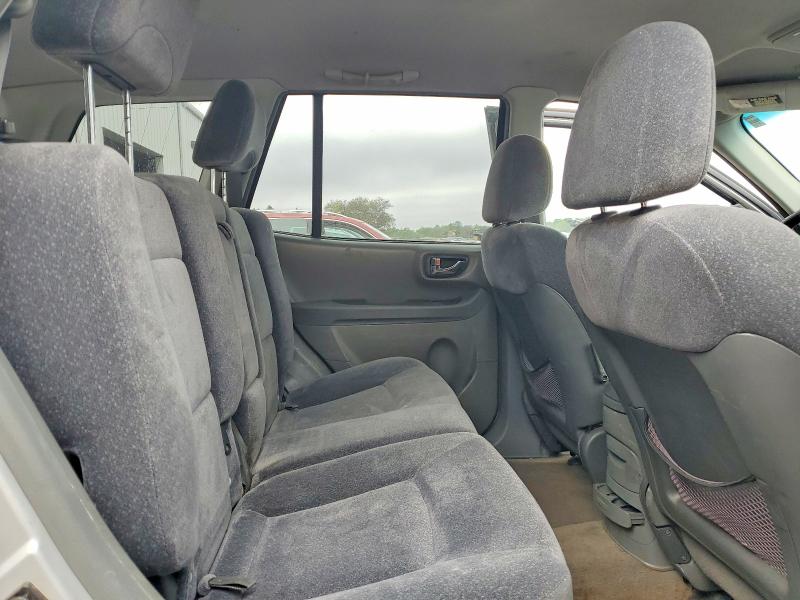 2004 Hyundai Santa Fe მანქანა იყიდება აუქციონზე, vin: KM8SC73D44U590060, აუქციონის ნომერი: 47279626