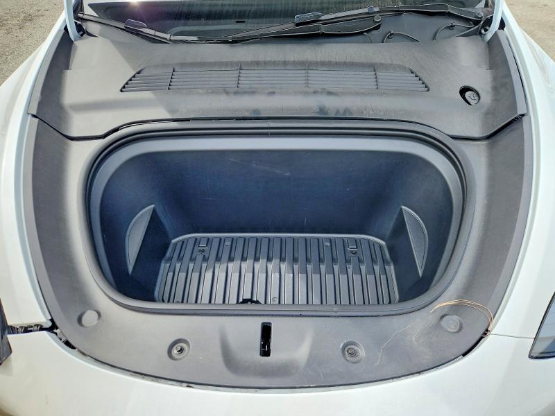 79467245 :رقم المزاد ، 7SAYGDED5SF298652 vin ، 2025 Tesla Model Y مزاد بيع