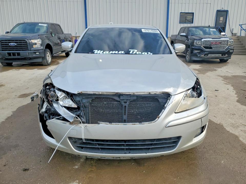 2010 Hyundai Genesis მანქანა იყიდება აუქციონზე, vin: KMHGC4DE4AU093811, აუქციონის ნომერი: 47614066