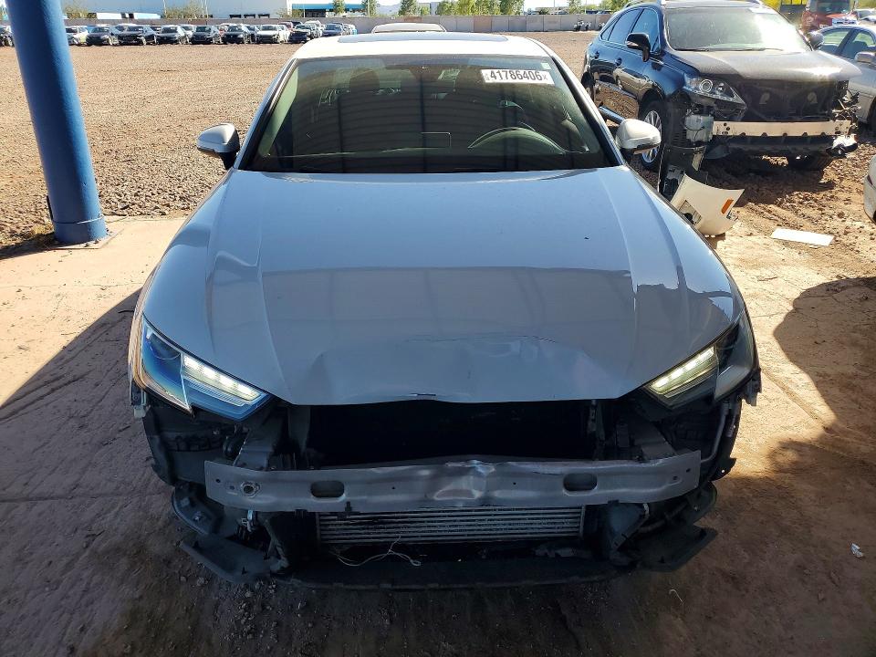 Продажа на аукционе авто 2018 Audi A4, vin: WAUKMAF48JA226115, номер лота: 41786406