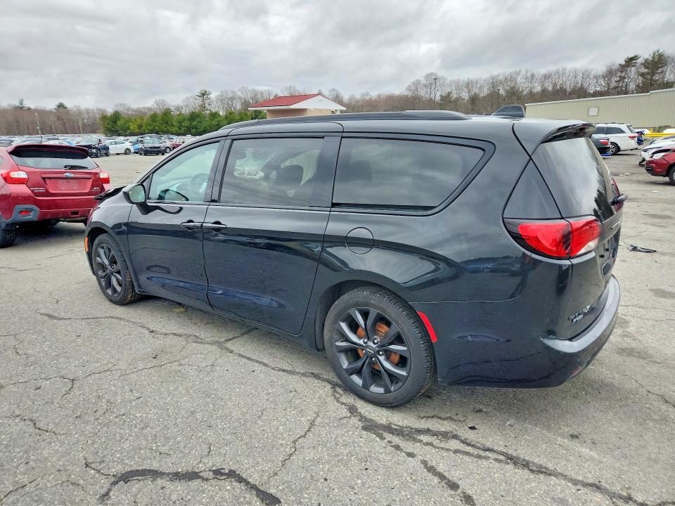 2020 Chrysler Pacifica მანქანა იყიდება აუქციონზე, vin: 2C4RC1FG1LR110493, აუქციონის ნომერი: 46170716