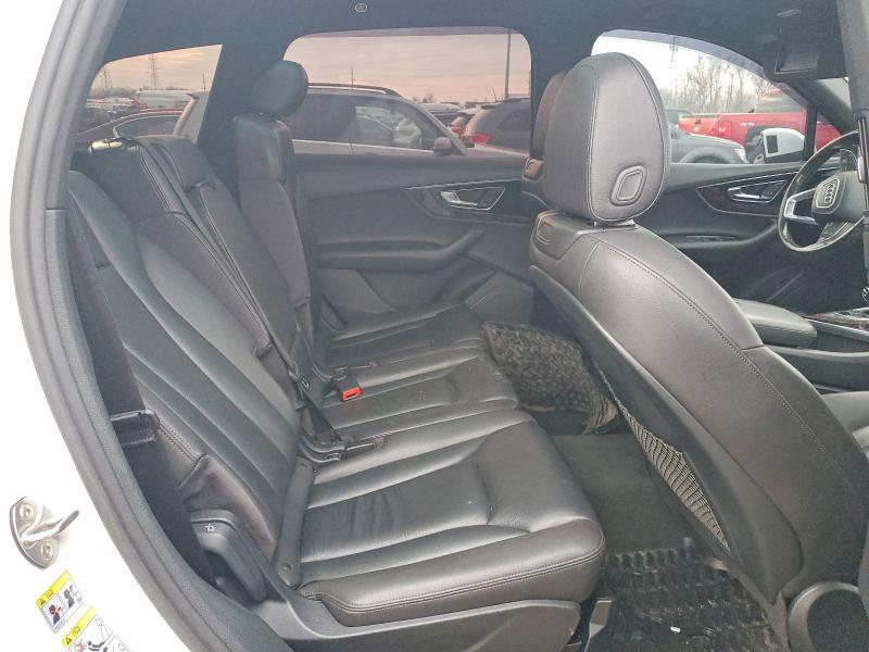 46557976 :رقم المزاد ، WA1LAAF73HD028197 vin ، 2017 Audi Q7 مزاد بيع