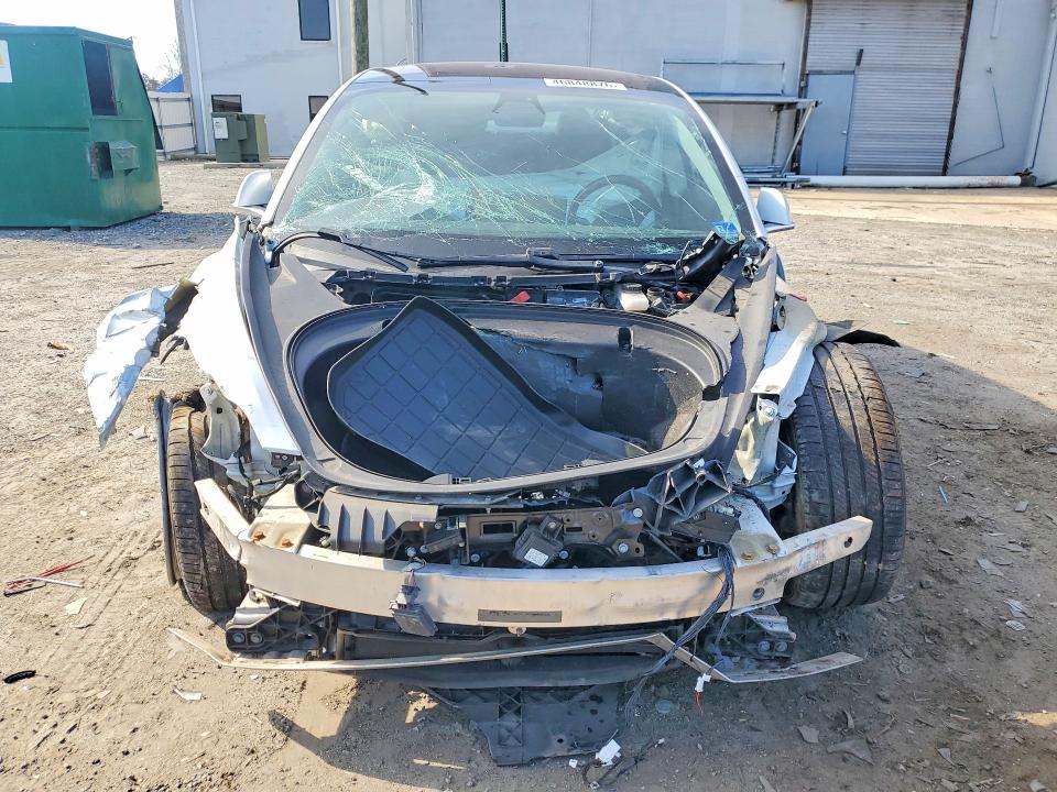 Продажа на аукционе авто 2018 Tesla Model 3, vin: 5YJ3E1EB8JF185884, номер лота: 46848876