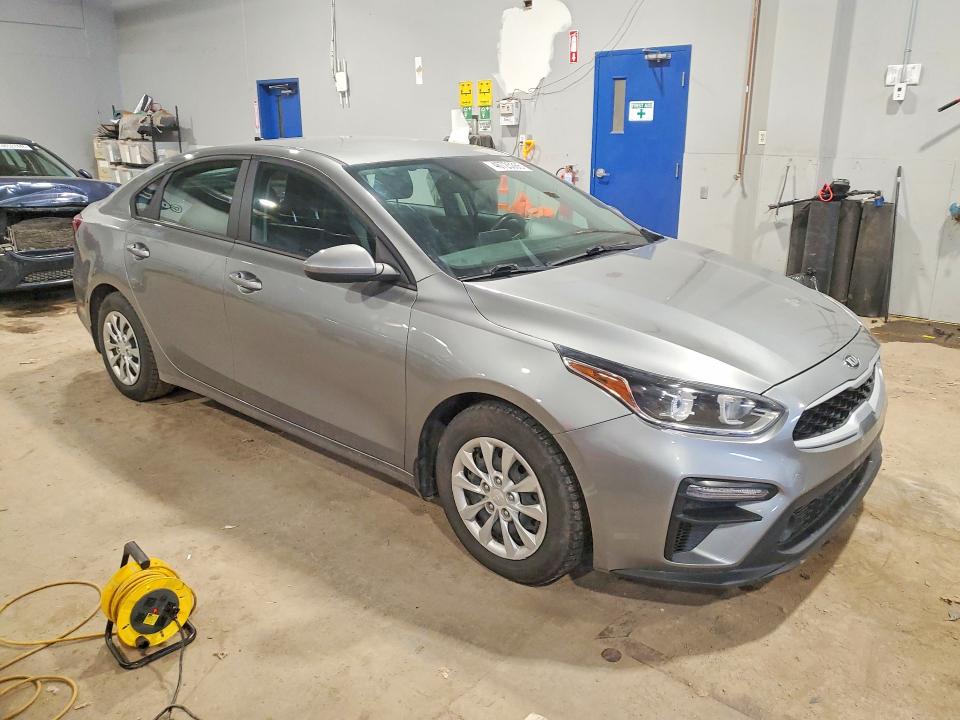 2021 Kia Forte მანქანა იყიდება აუქციონზე, vin: 3KPF24AD1ME374241, აუქციონის ნომერი: 46725366