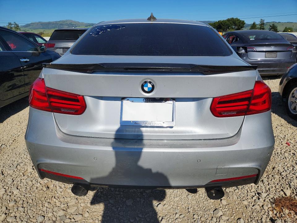 Продаж на аукціоні авто 2018 Bmw 340, vin: WBA8B3G59JNV00935, номер лоту: 46702556