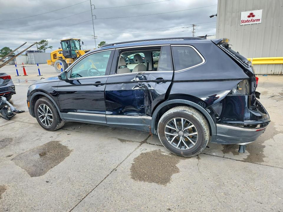 45735106 :رقم المزاد ، 3VV3B7AX1JM033052 vin ، 2018 Volkswagen Tiguan مزاد بيع