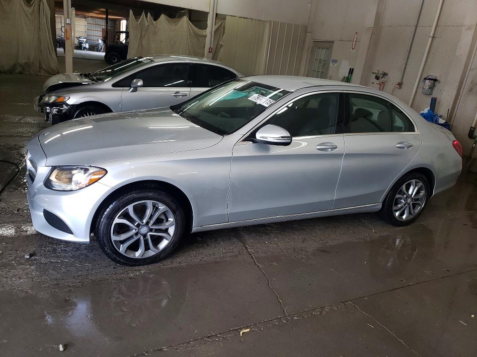 Продажа на аукционе авто 2016 Mercedes-benz C, vin: 55SWF4KB0GU155561, номер лота: 79747115