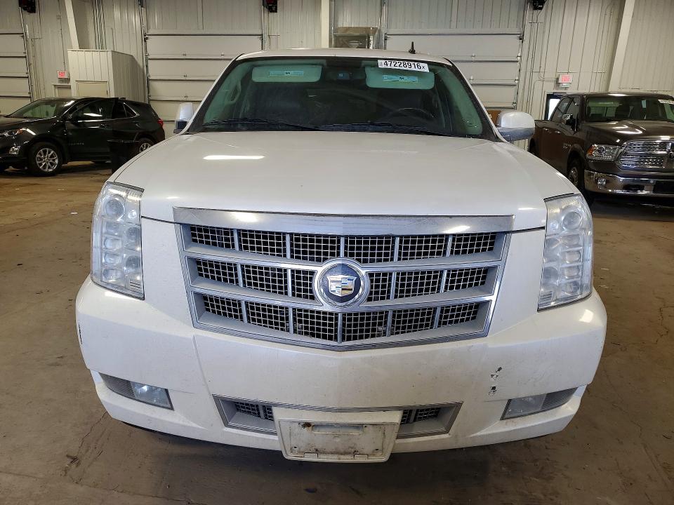 Продажа на аукционе авто 2011 Cadillac Escalade, vin: 1GYS4DEF6BR151208, номер лота: 47228916