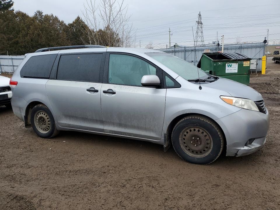 78831585 :رقم المزاد ، 5TDZK3DCXCS256011 vin ، 2012 Toyota Sienna مزاد بيع