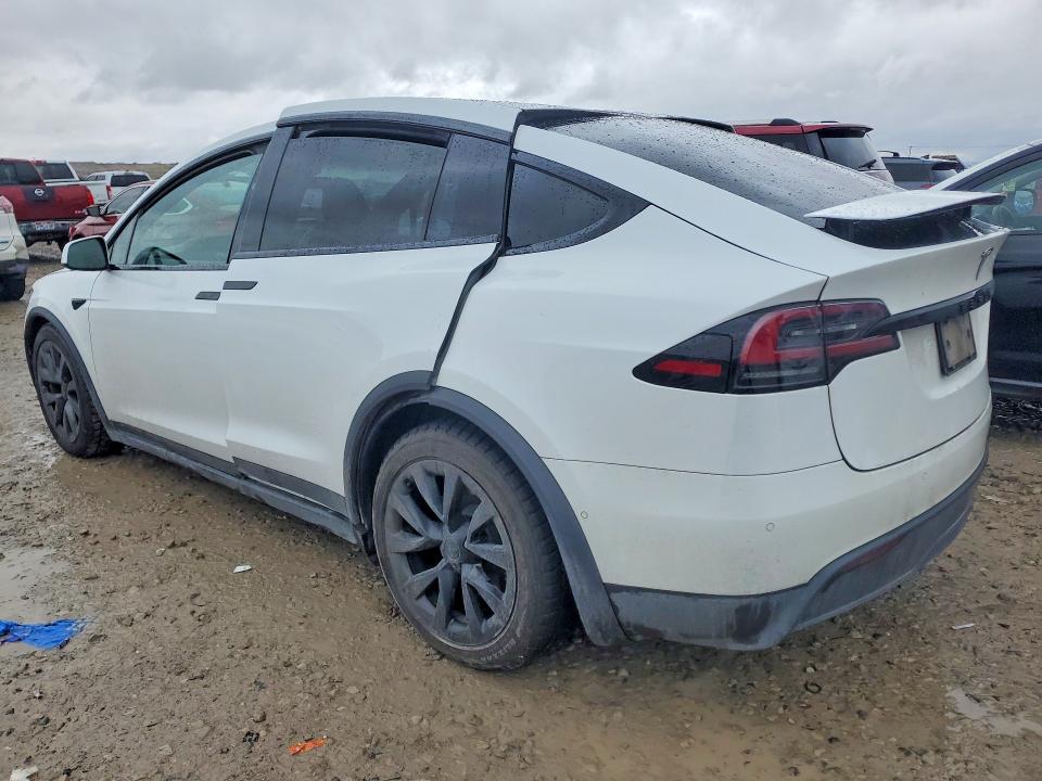 79741415 :رقم المزاد ، 7SAXCBE56PF366811 vin ، 2023 Tesla Model X مزاد بيع