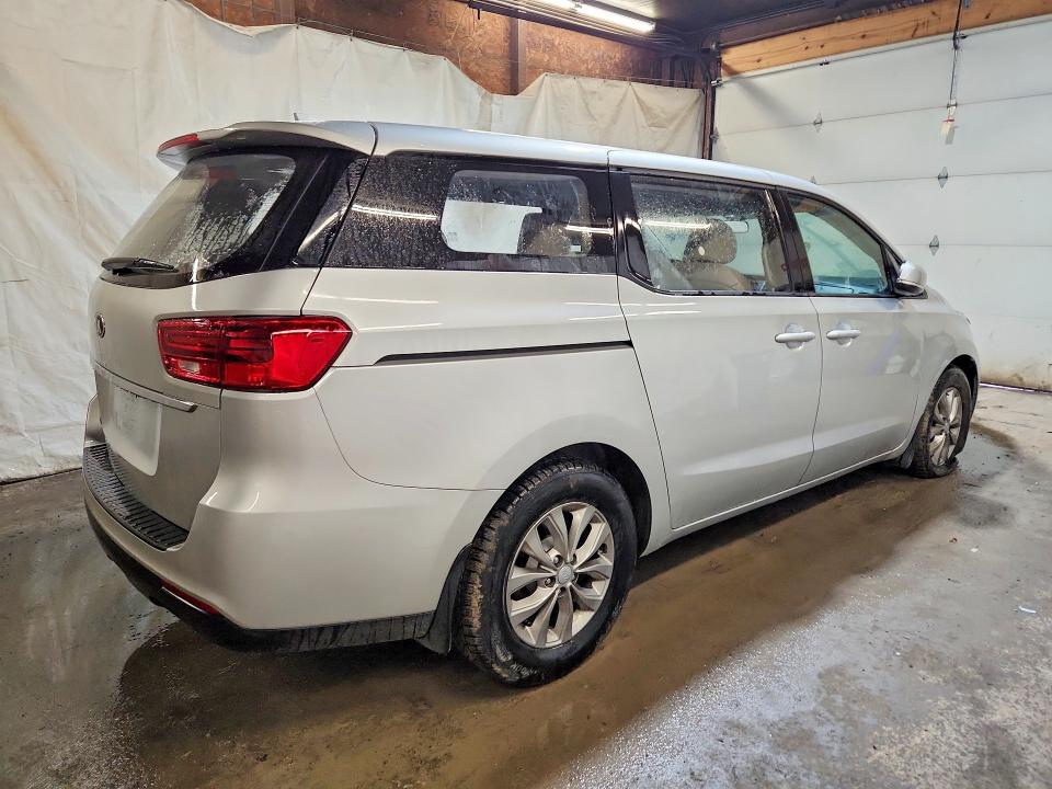 47191216 :رقم المزاد ، KNDMA5C11L6592378 vin ، 2020 Kia Sedona مزاد بيع