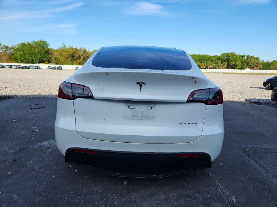 46618946 :رقم المزاد ، 7SAYGAEE0PF647800 vin ، 2023 Tesla Model Y مزاد بيع