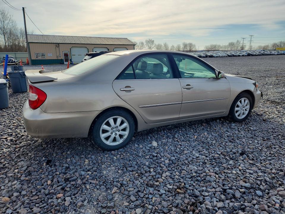 47107016 :رقم المزاد ، 4T1BE30K93U209209 vin ، 2003 Toyota Camry مزاد بيع