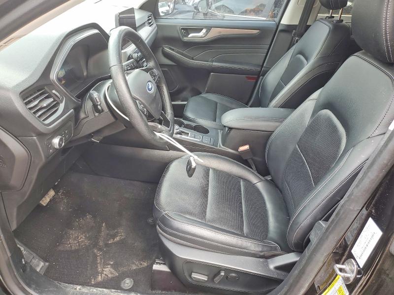 46385566 :رقم المزاد ، 1FMCU9DZ4MUA60498 vin ، 2021 Ford Escape مزاد بيع