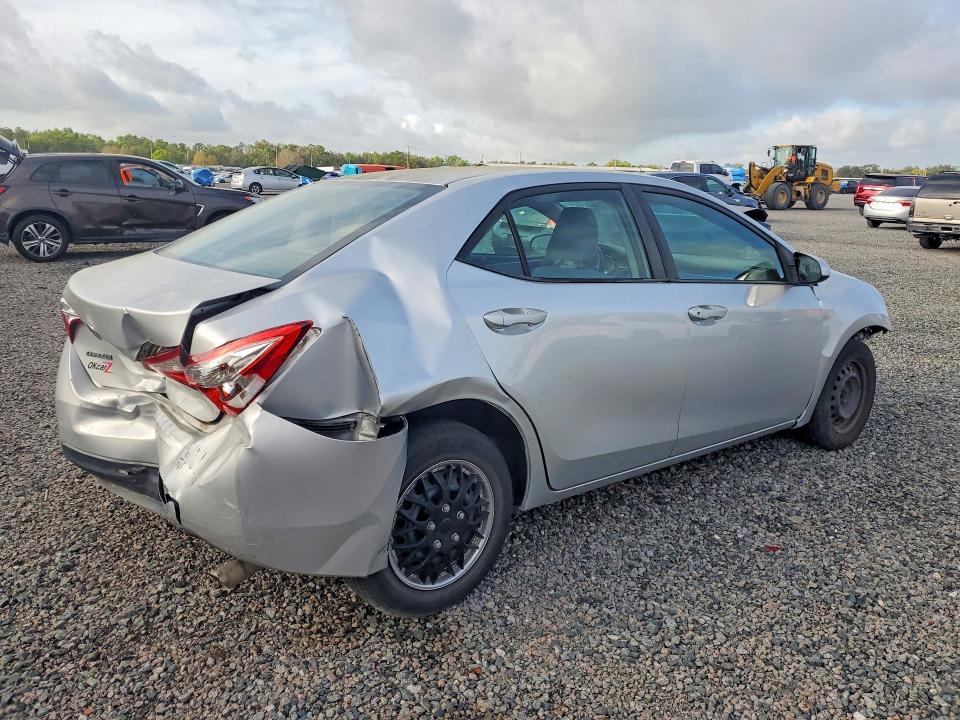45619126 :رقم المزاد ، 2T1BURHE0FC262875 vin ، 2015 Toyota Corolla مزاد بيع