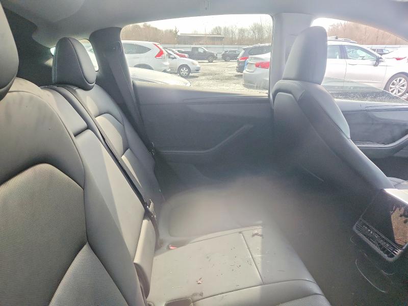 47943676 :رقم المزاد ، 7SAYGDEE8TA456845 vin ، 2026 Tesla Model Y مزاد بيع