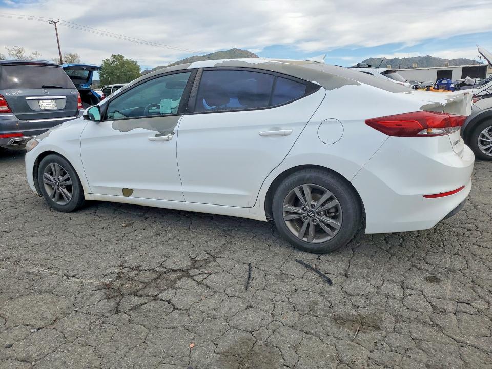Продажа на аукционе авто 2018 Hyundai Elantra, vin: 5NPD84LFXJH290706, номер лота: 45968056