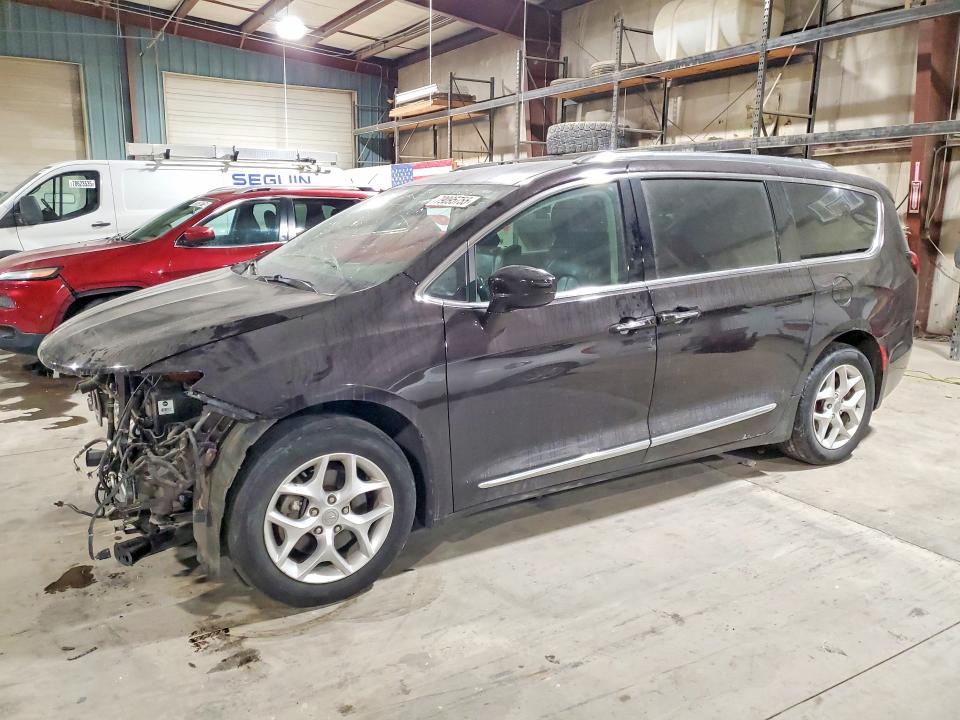 79095755 :رقم المزاد ، 2C4RC1EG1HR628046 vin ، 2017 Chrysler Pacifica مزاد بيع
