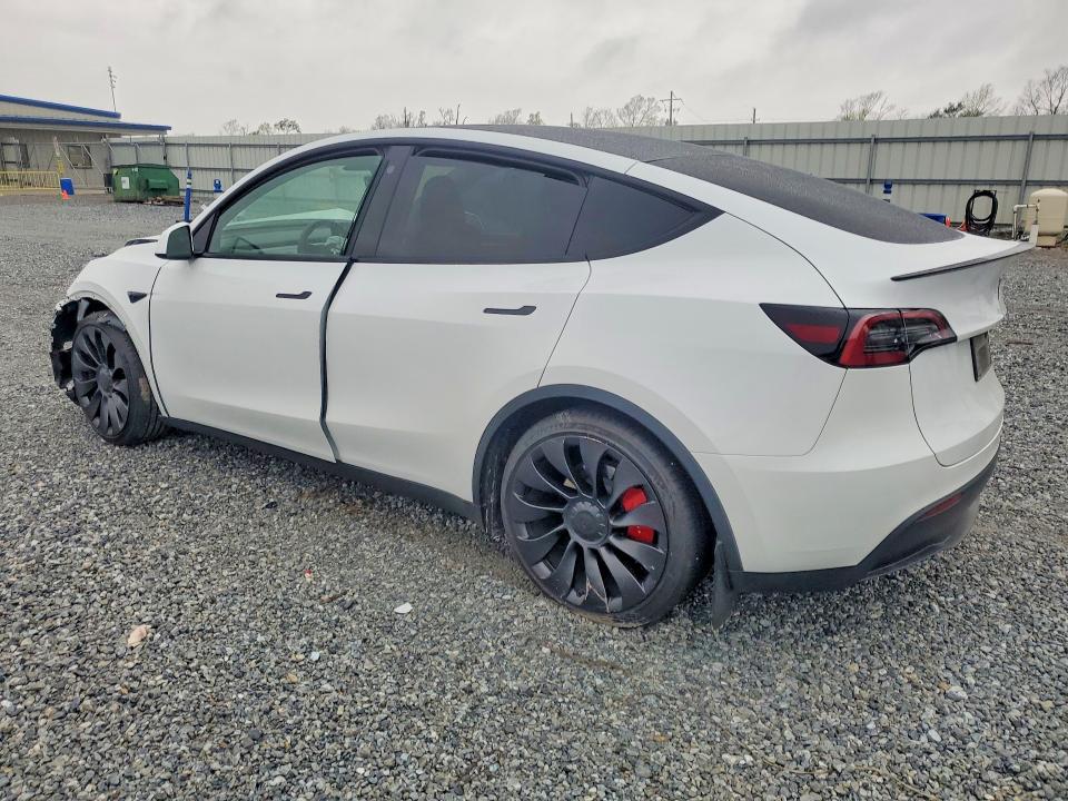 41910696 :رقم المزاد ، 7SAYGDEF5PF665512 vin ، 2023 Tesla Model Y مزاد بيع