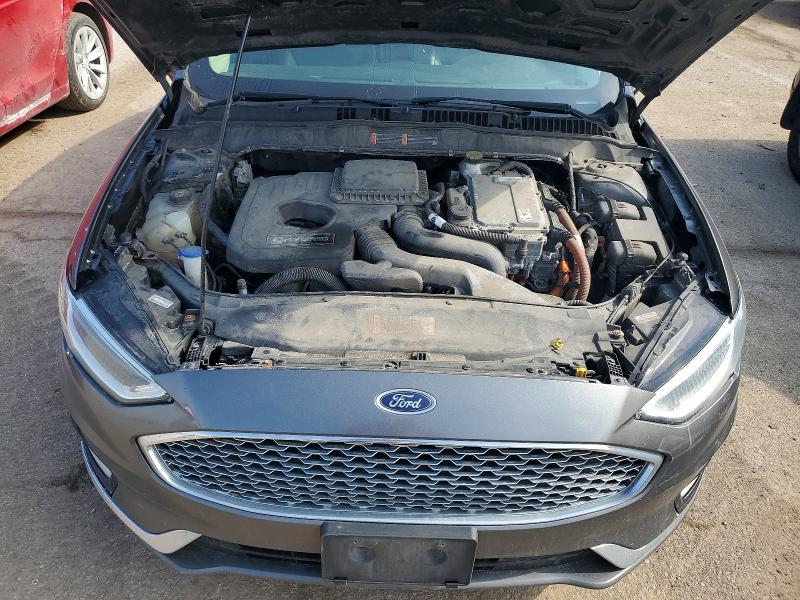 41588096 :رقم المزاد ، 3FA6P0RU3KR156439 vin ، 2019 Ford Fusion مزاد بيع
