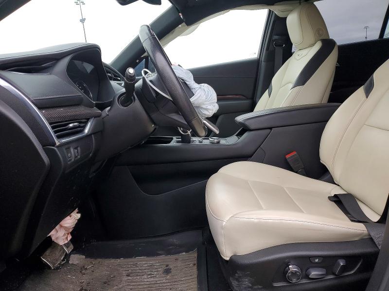 45999126 :رقم المزاد ، 1GYFZER40MF054768 vin ، 2021 Cadillac Xt4 مزاد بيع