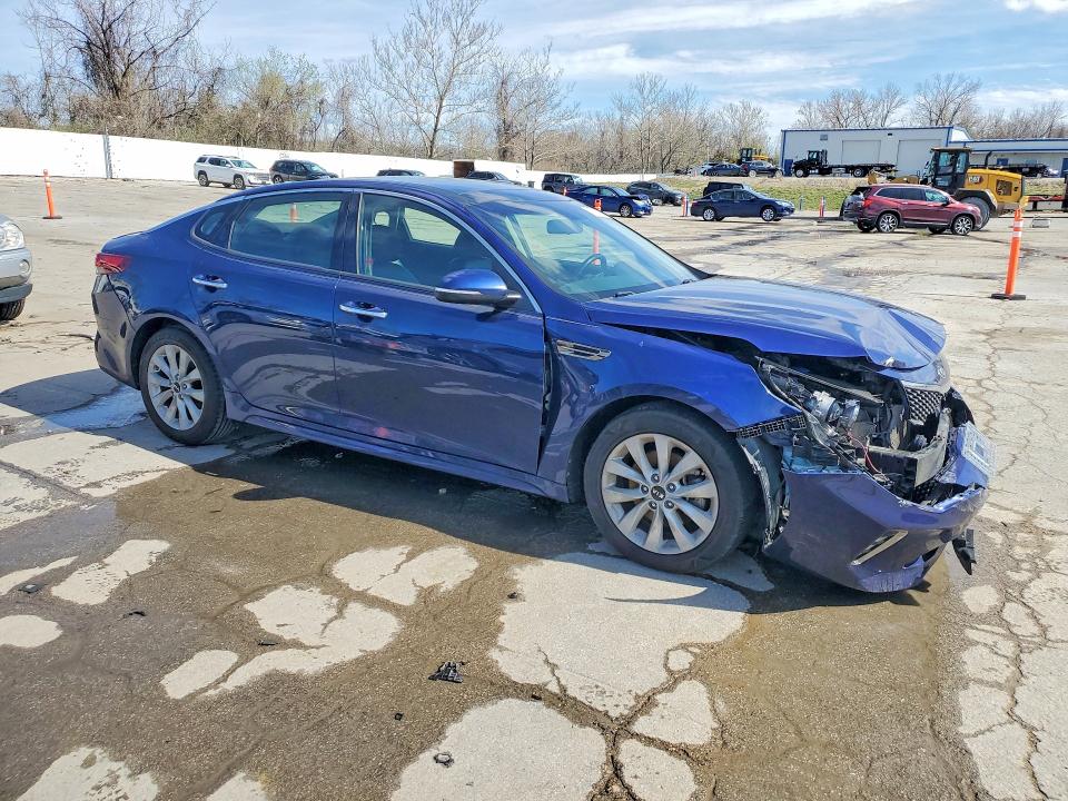Продажа на аукционе авто 2018 Kia Optima, vin: 5XXGT4L39JG242868, номер лота: 47131116