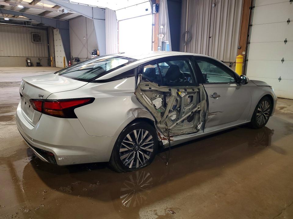 Продажа на аукционе авто 2023 Nissan Altima, vin: 1N4BL4DV2PN323997, номер лота: 79404225