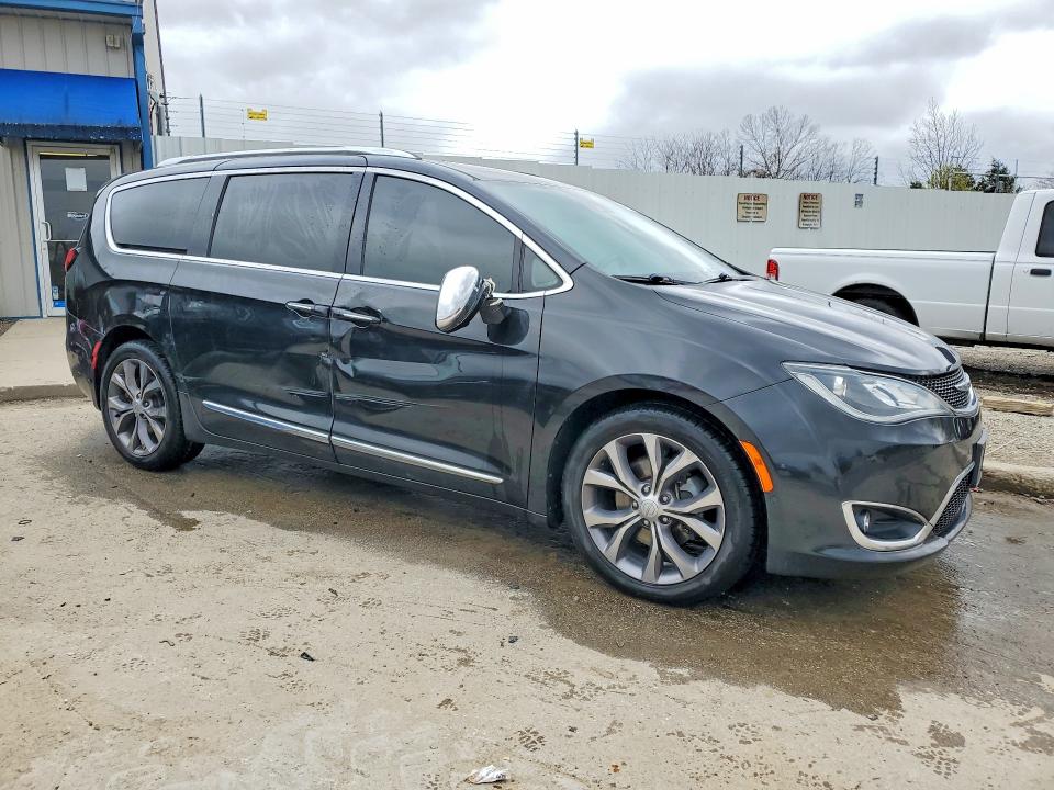 45958426 :رقم المزاد ، 2C4RC1GG5JR340551 vin ، 2018 Chrysler Pacifica مزاد بيع