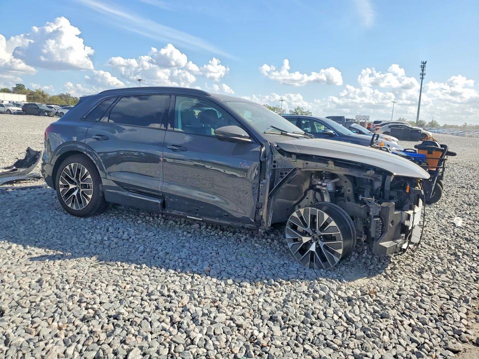79380225 :رقم المزاد ، WA15AAGE7RB066566 vin ، 2024 Audi Q8 E-tron مزاد بيع