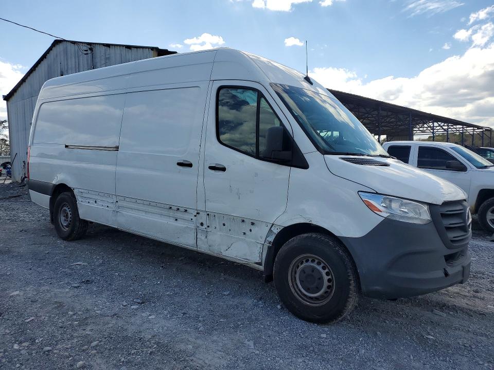45488246 :رقم المزاد ، W1Y4ECHY4MT078036 vin ، 2021 Mercedes-benz Sprinter مزاد بيع