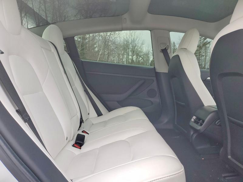 41595926 :رقم المزاد ، 5YJ3E1EA3MF031983 vin ، 2021 Tesla Model 3 مزاد بيع