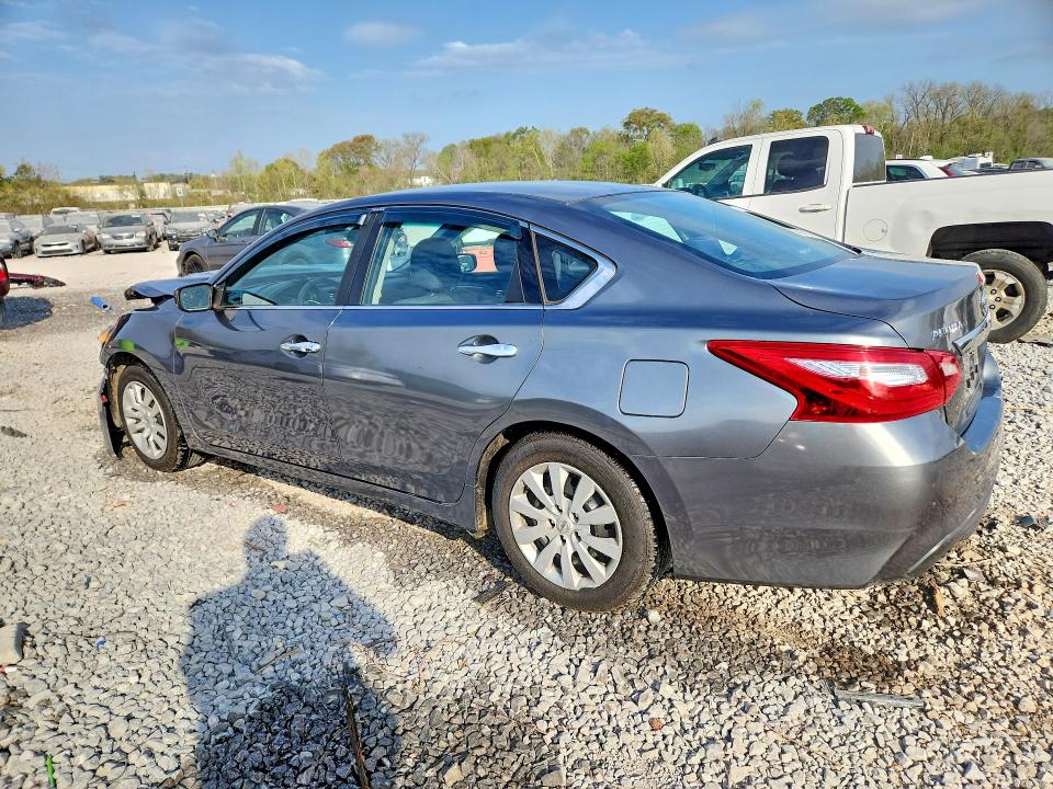 2017 Nissan Altima მანქანა იყიდება აუქციონზე, vin: 1N4AL3AP8HN338257, აუქციონის ნომერი: 47643976