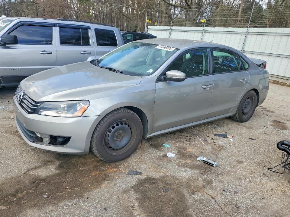 2013 Volkswagen Passat მანქანა იყიდება აუქციონზე, vin: 1VWAP7A33DC136531, აუქციონის ნომერი: 41586426