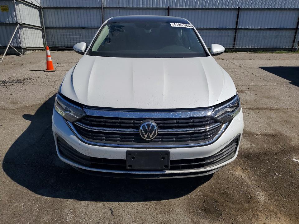 Продажа на аукционе авто 2024 Volkswagen Jetta, vin: 3VW7M7BU0RM000924, номер лота: 41982386